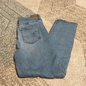 American Eagle mom jeans